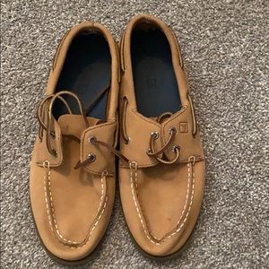 Brown sperrys
